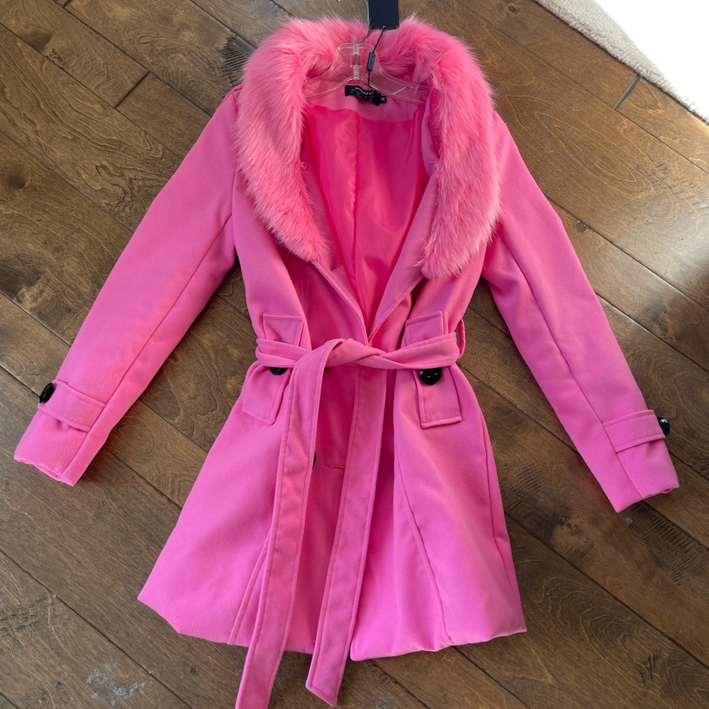 Women’s Pink Belted Double Breasted Winter Coat Size Medium